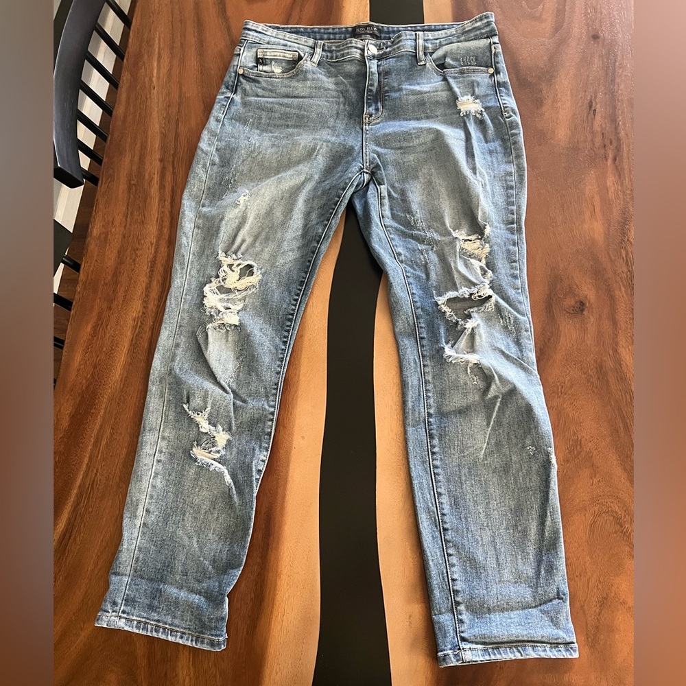 Judy Blue Distressed Boyfriend Jeans - Light Blue - Picture 3 of 8